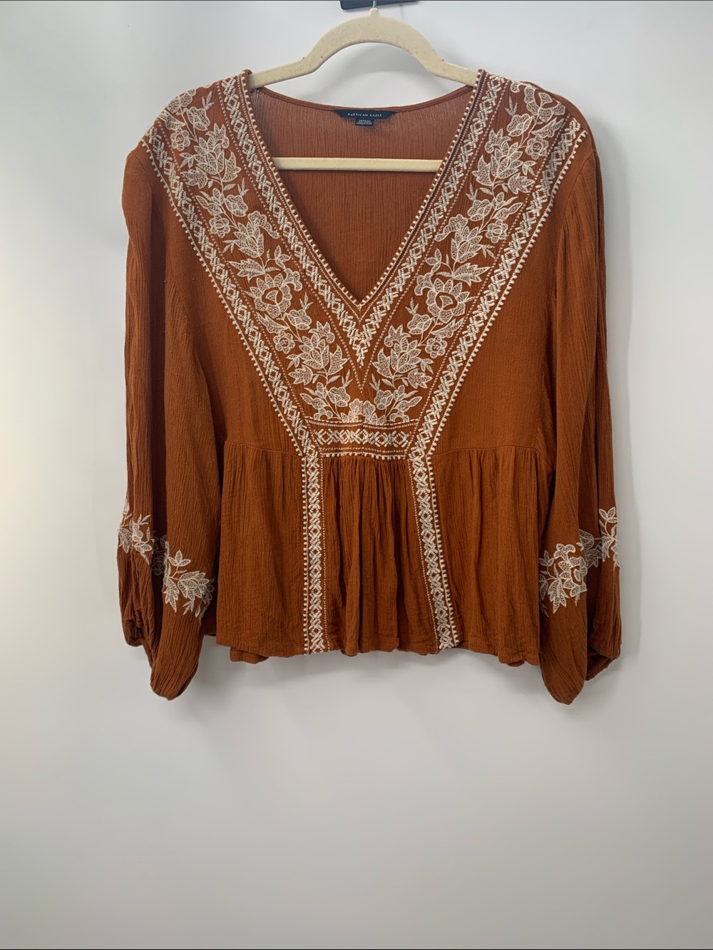 American Eagle Outfitters Women's Rust Peasant with Embroidery Flowers Blouse M